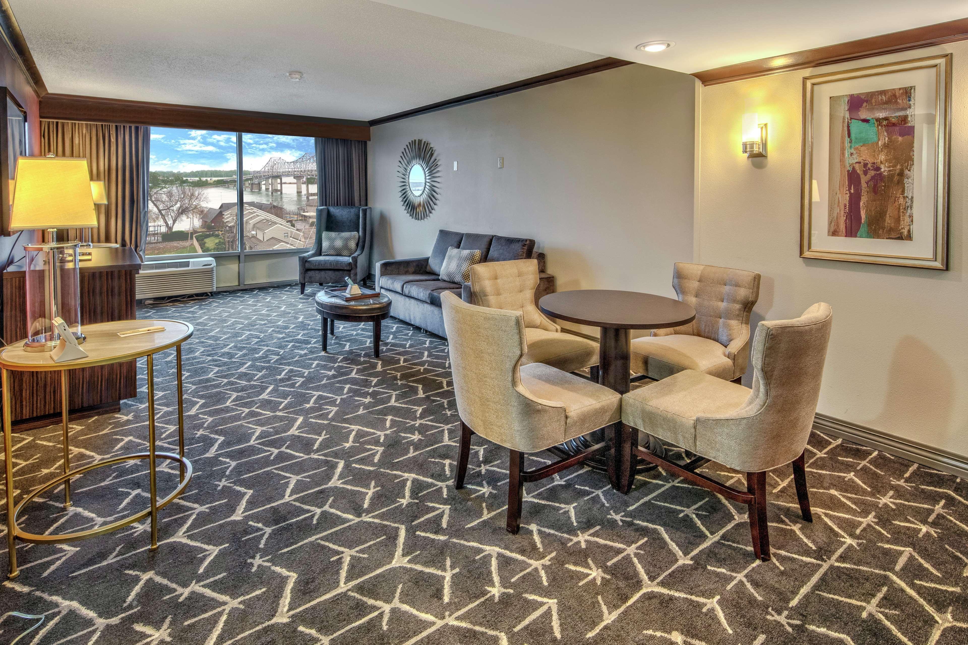 Doubletree By Hilton Decatur Riverfront Zewnętrze zdjęcie