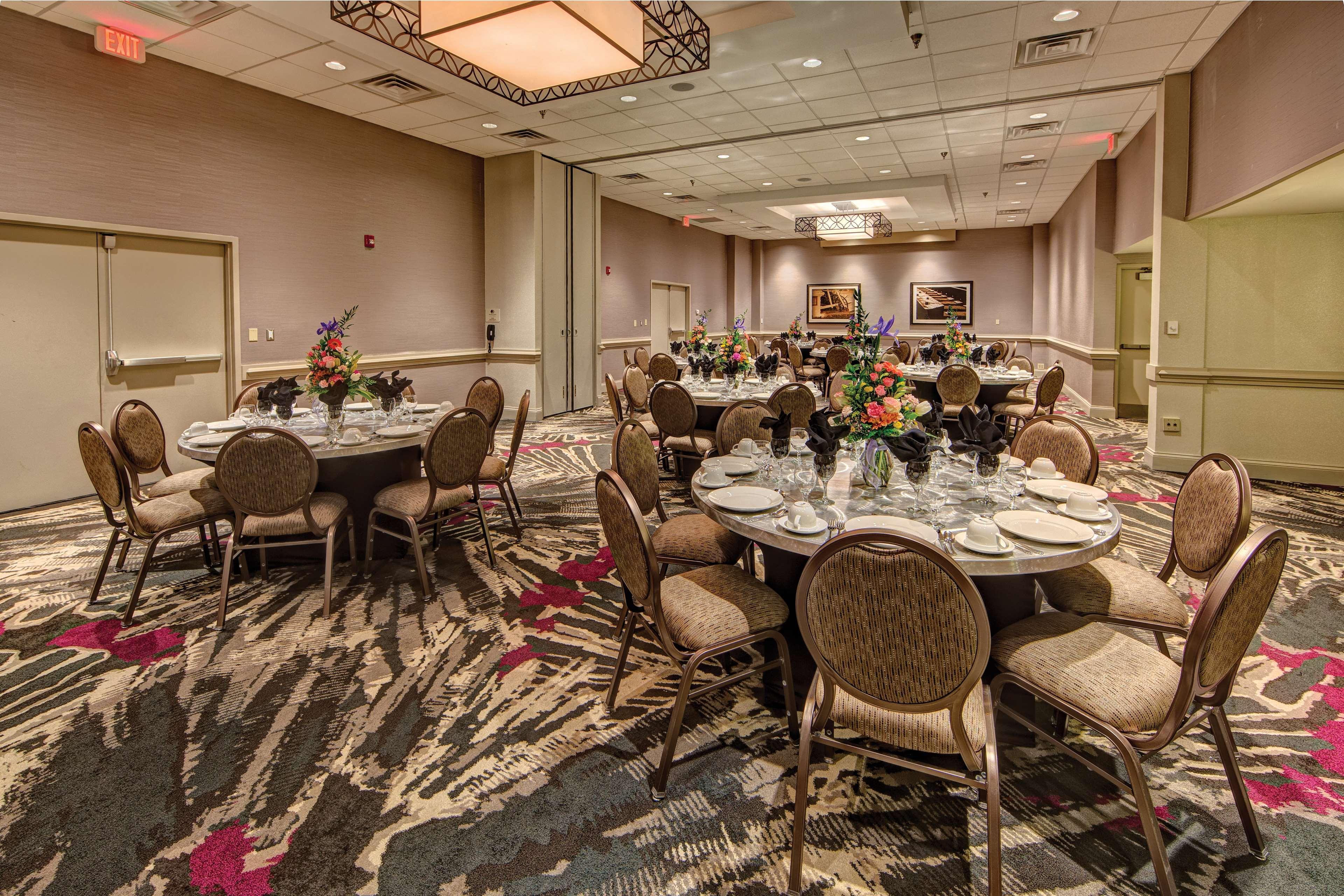 Doubletree By Hilton Decatur Riverfront Zewnętrze zdjęcie