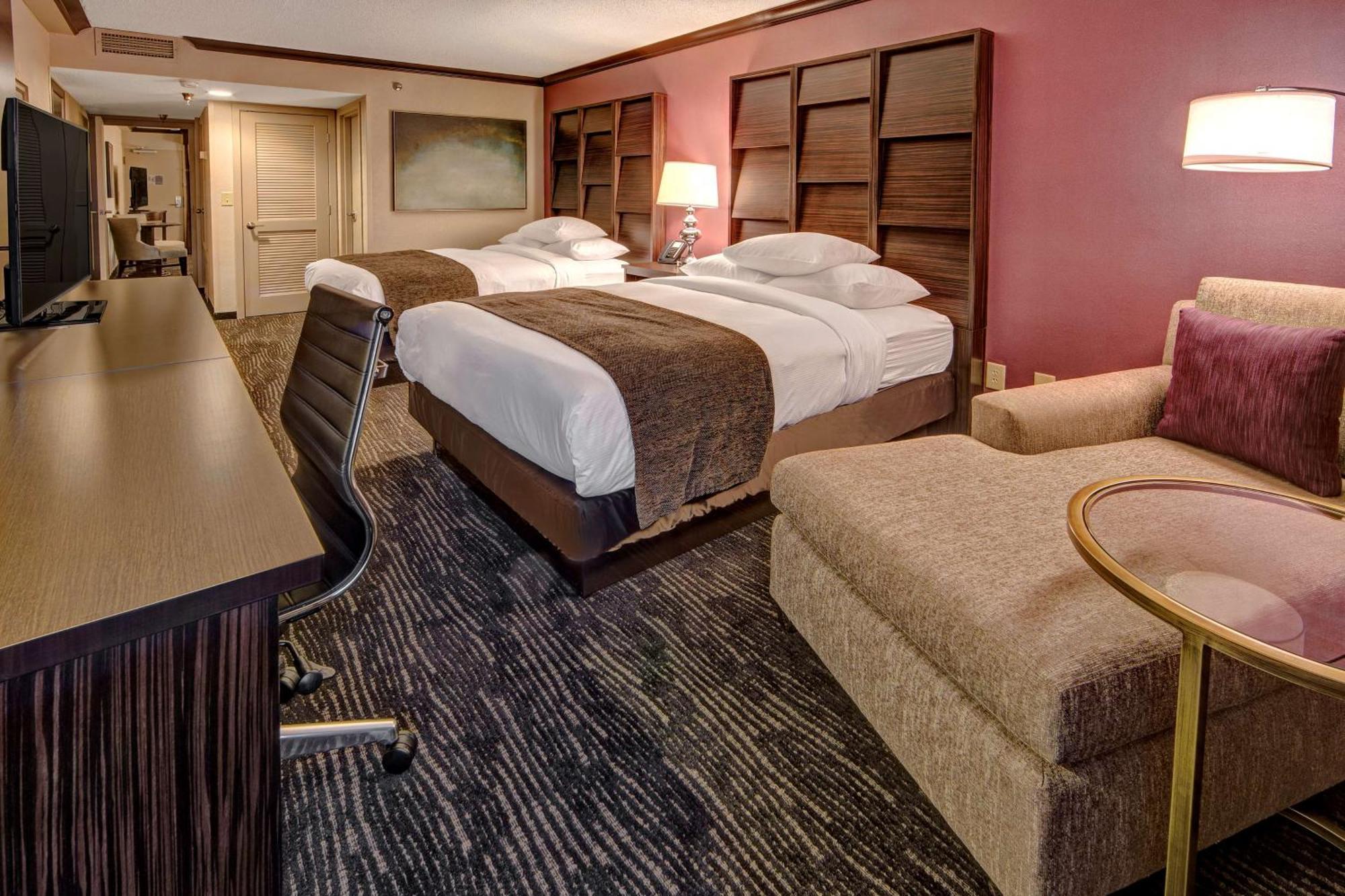 Doubletree By Hilton Decatur Riverfront Zewnętrze zdjęcie