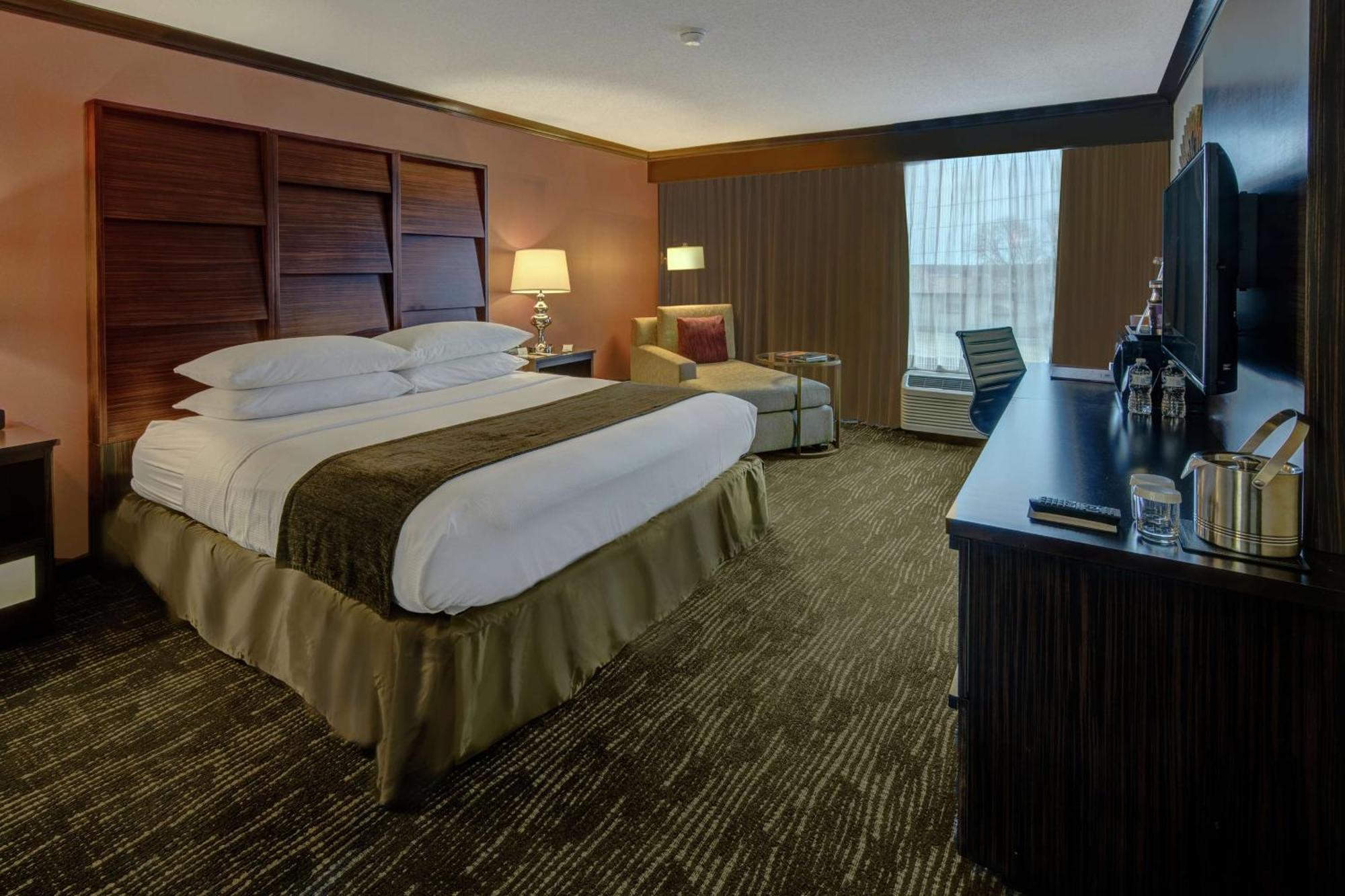 Doubletree By Hilton Decatur Riverfront Zewnętrze zdjęcie